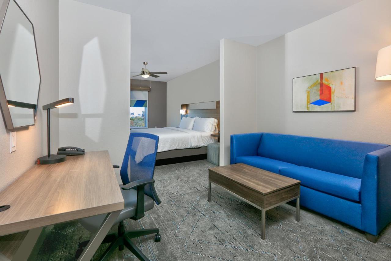 Holiday Inn Express & Suites North Dallas At Preston By Ihg Dış mekan fotoğraf