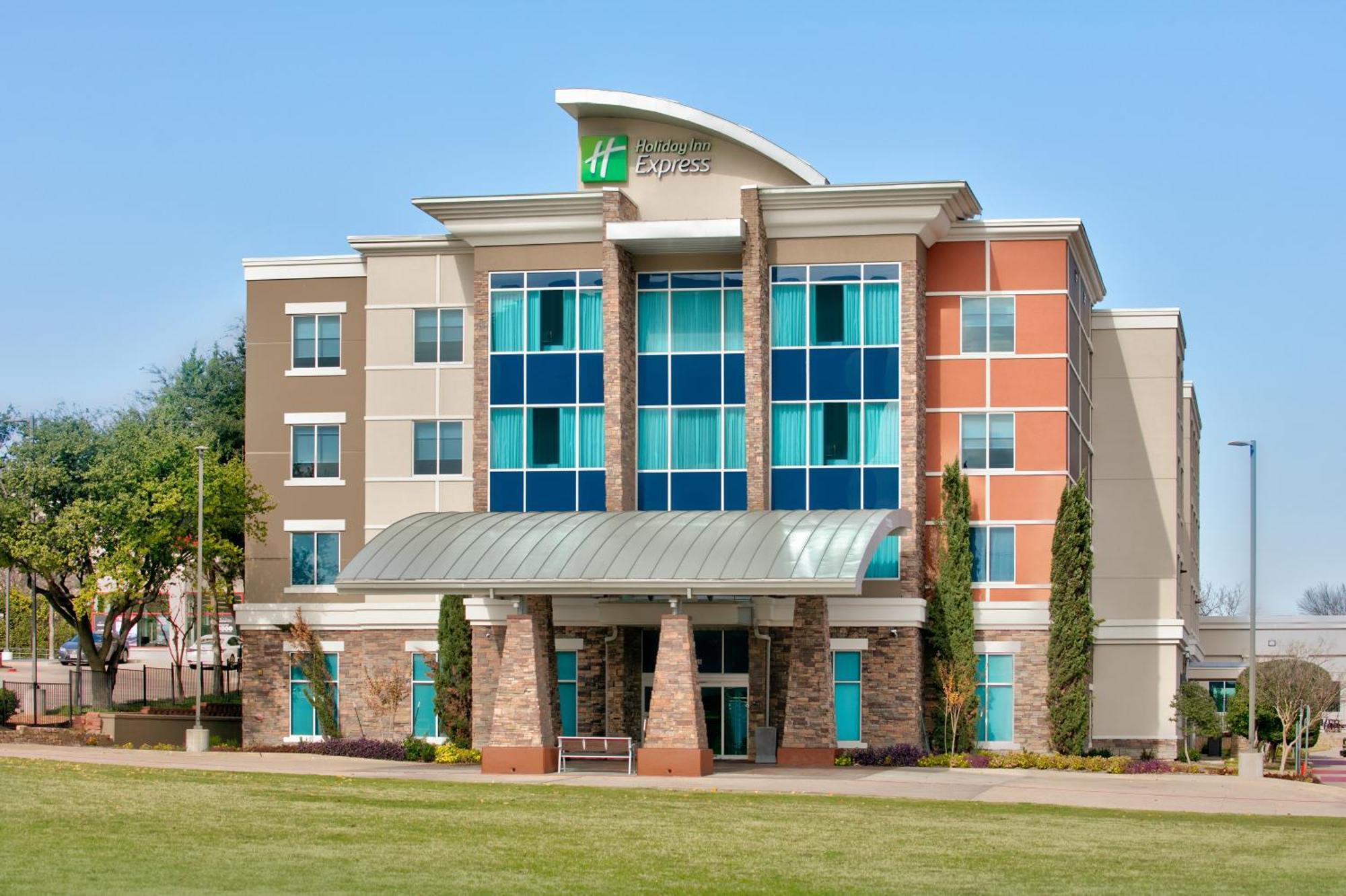 Holiday Inn Express & Suites North Dallas At Preston By Ihg Dış mekan fotoğraf