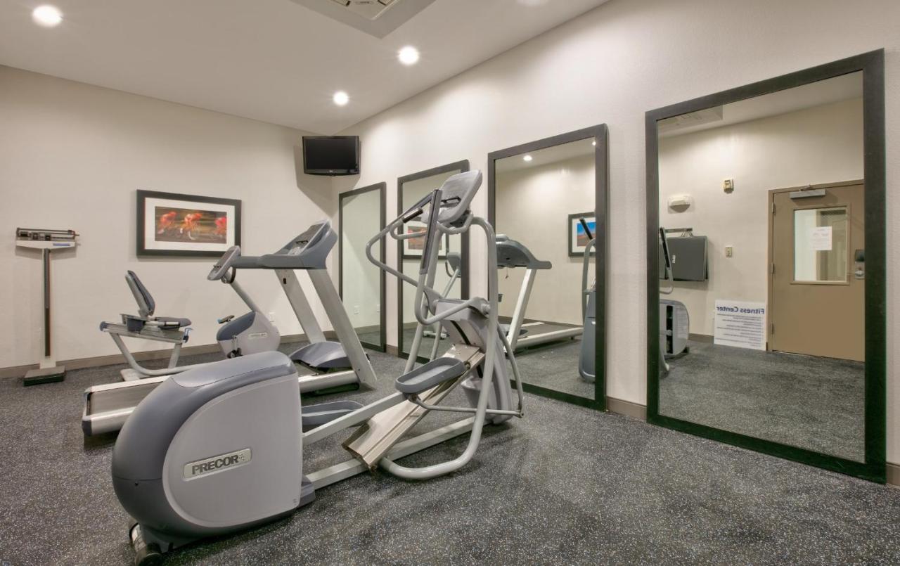 Holiday Inn Express & Suites North Dallas At Preston By Ihg Dış mekan fotoğraf