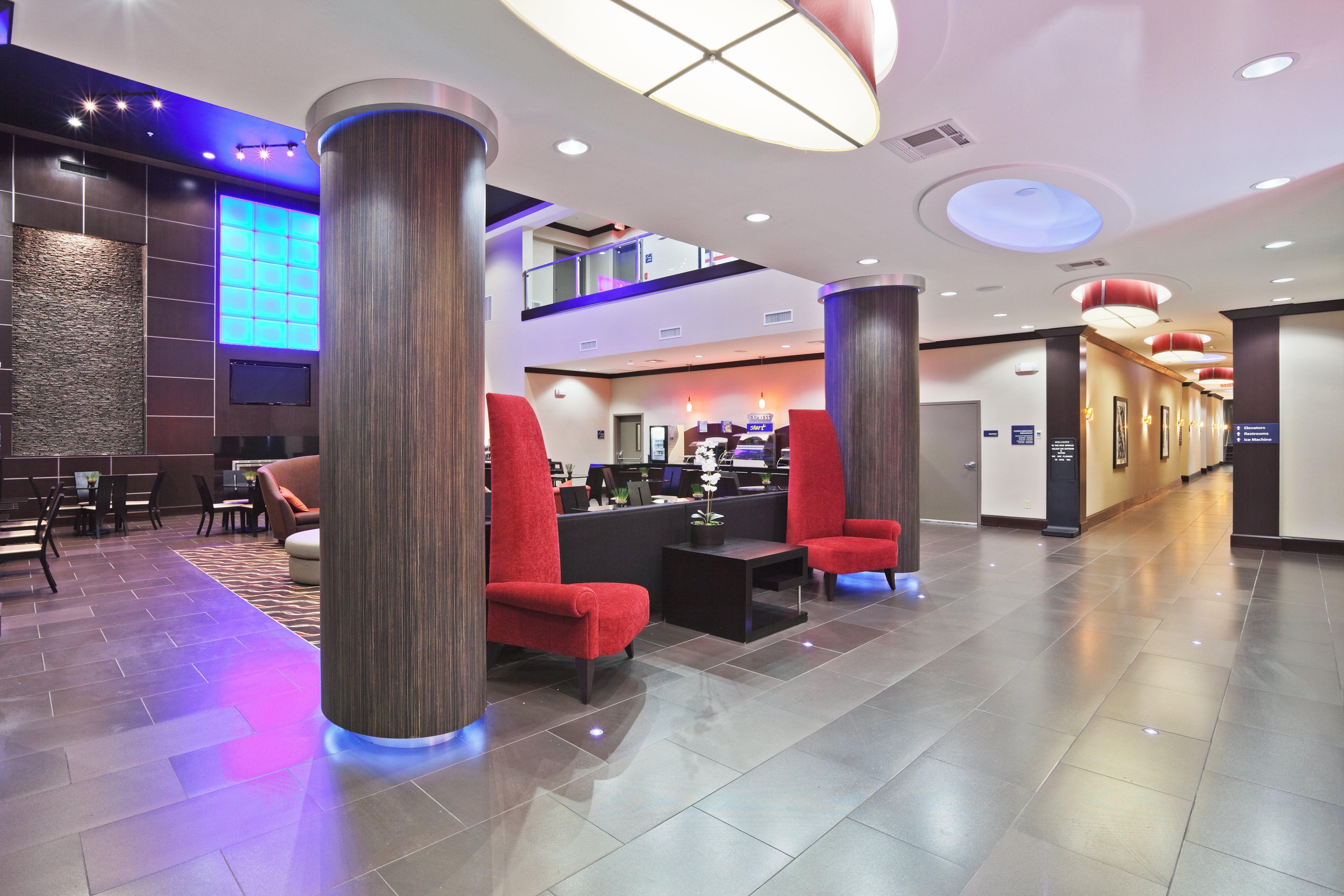 Holiday Inn Express & Suites North Dallas At Preston By Ihg Dış mekan fotoğraf