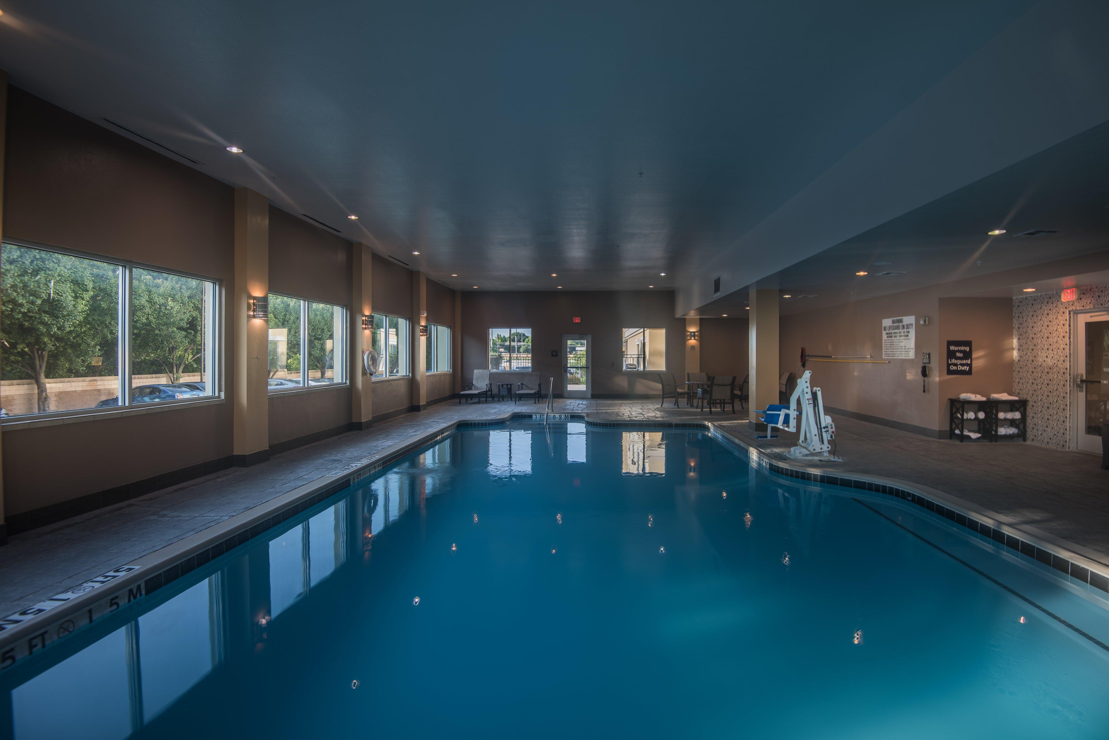 Holiday Inn Express & Suites North Dallas At Preston By Ihg Dış mekan fotoğraf